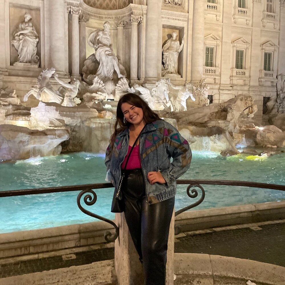 Meet your Posher, Lauren